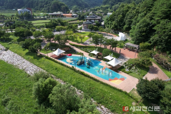 증산수도계곡켐핑장 물놀이장